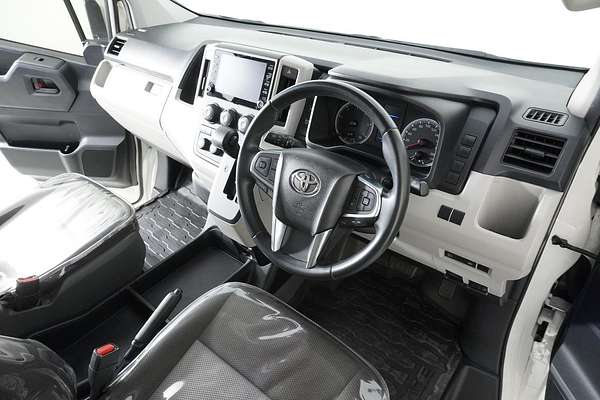 2021 Toyota HIACE SLWB COMMUTER (12 SEATS) GDH322R