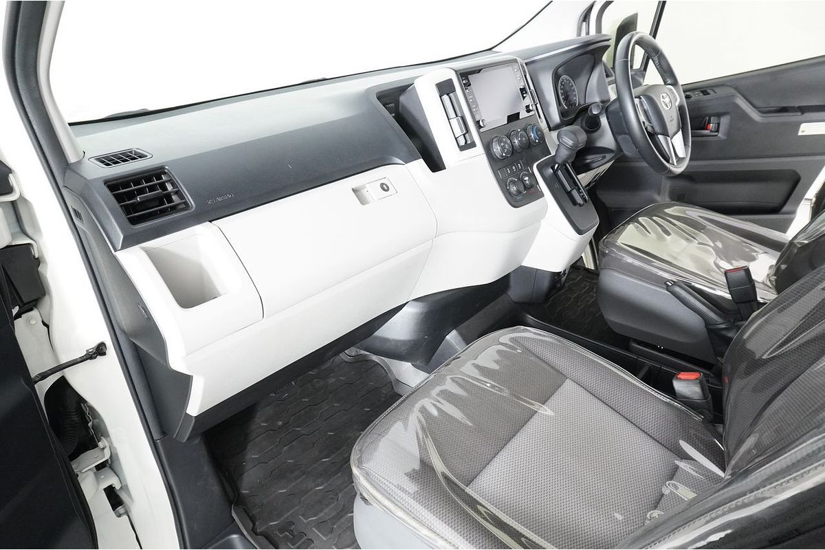 2021 Toyota HIACE SLWB COMMUTER (12 SEATS) GDH322R