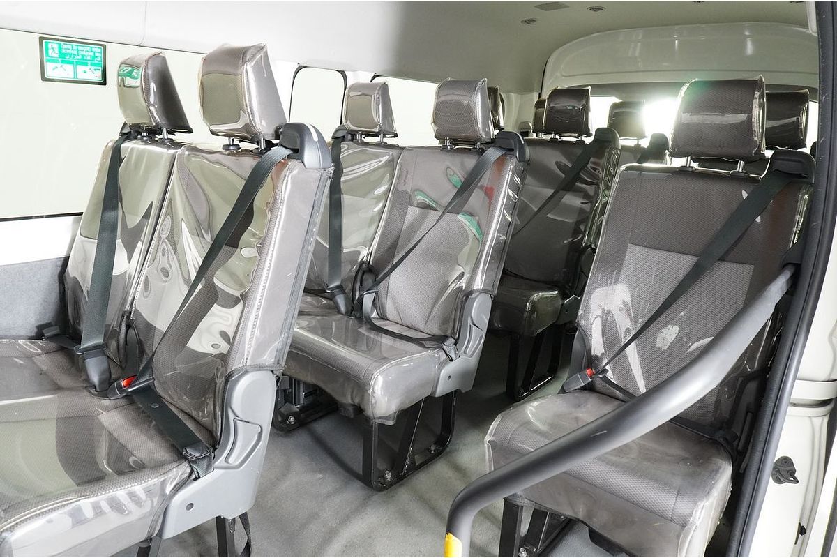 2021 Toyota HIACE SLWB COMMUTER (12 SEATS) GDH322R