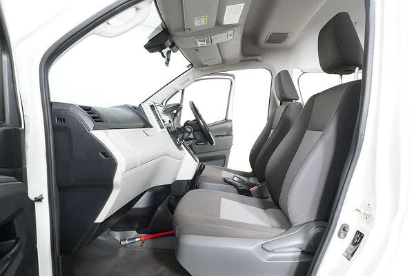 2019 Toyota Hiace COMMUTER (12 SEATS) GDH322R