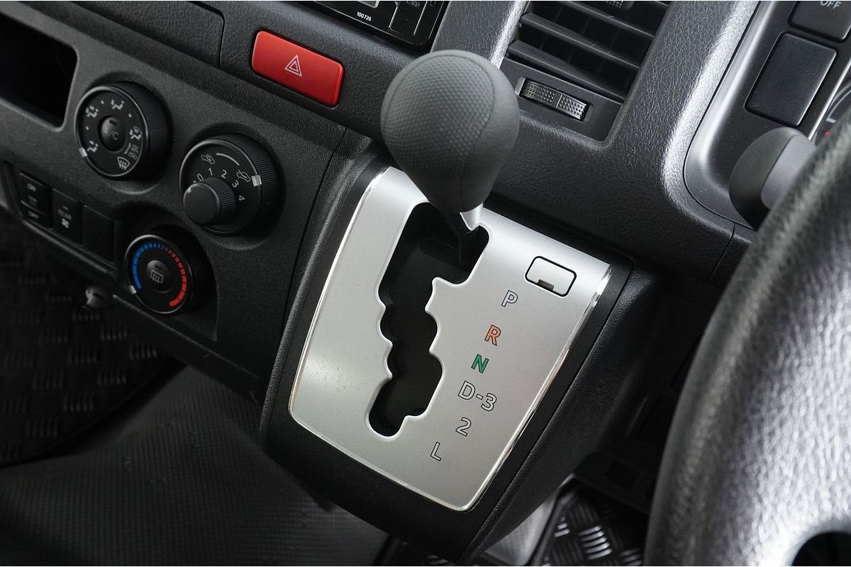 2018 Toyota Hiace Commuter KDH223R