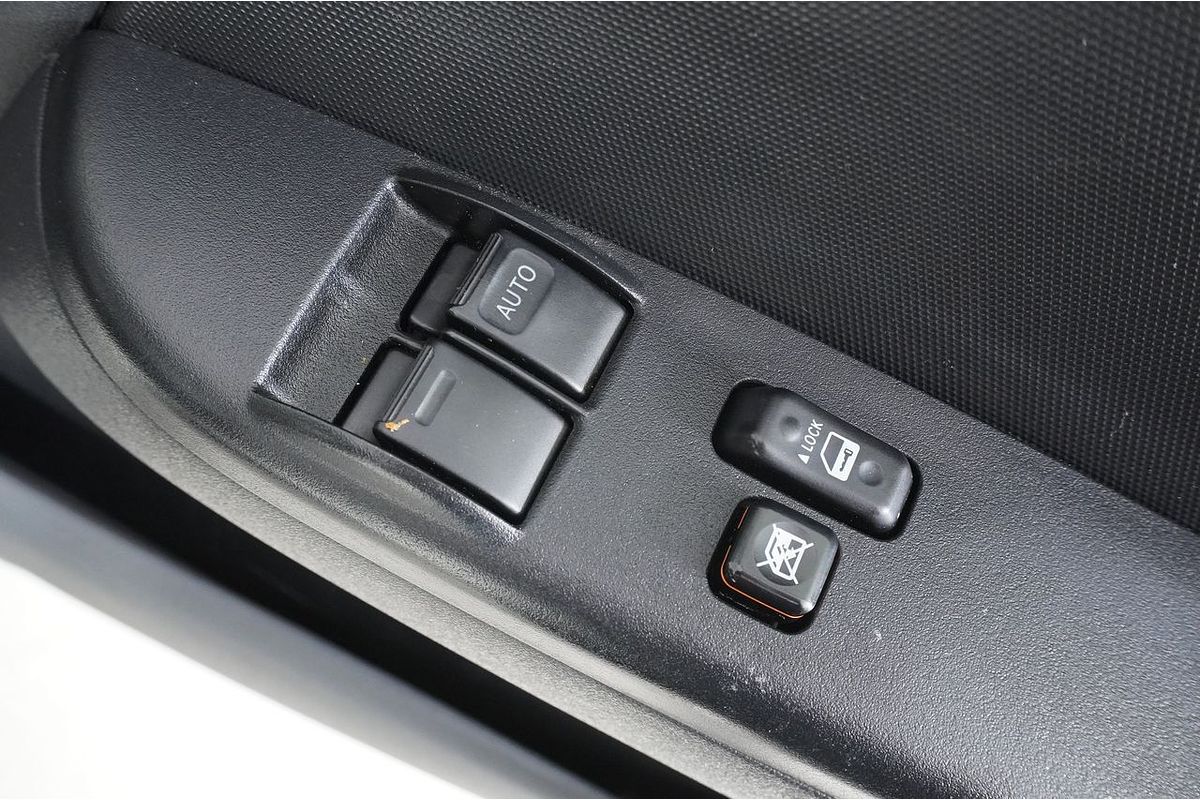 2018 Toyota Hiace Commuter KDH223R