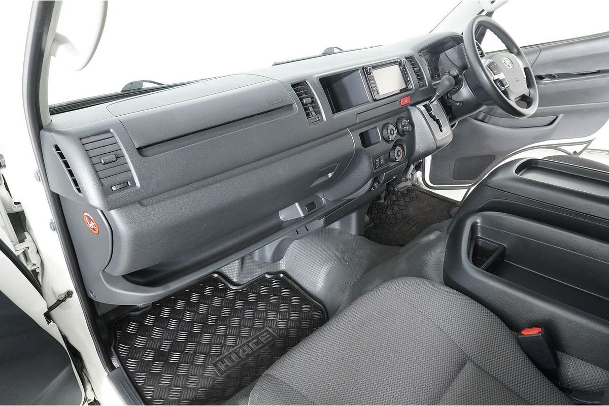 2018 Toyota Hiace Commuter KDH223R
