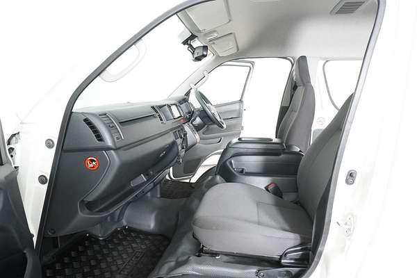 2018 Toyota Hiace Commuter KDH223R