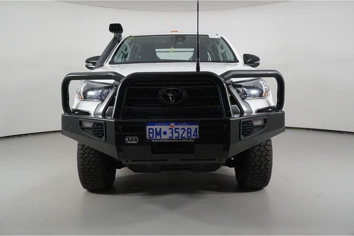Vehicle photo 2