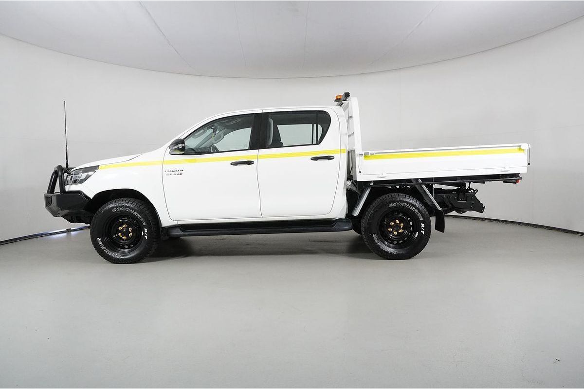 Vehicle photo 4