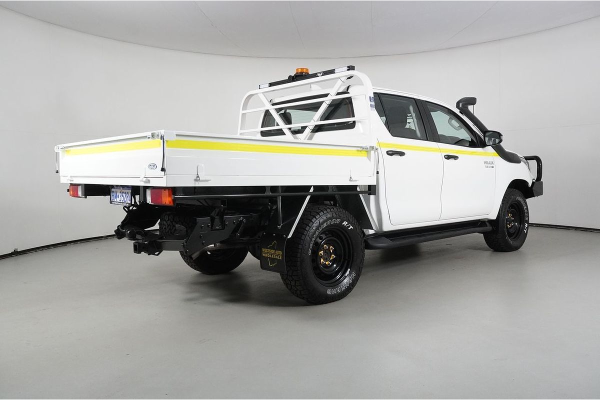 Vehicle photo 7