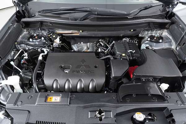 2021 Mitsubishi OUTLANDER ES 7 SEAT (AWD) ZL MY21
