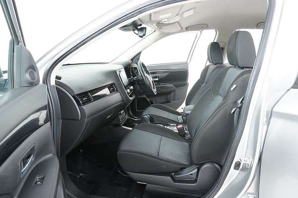 2021 Mitsubishi OUTLANDER ES 7 SEAT (AWD) ZL MY21