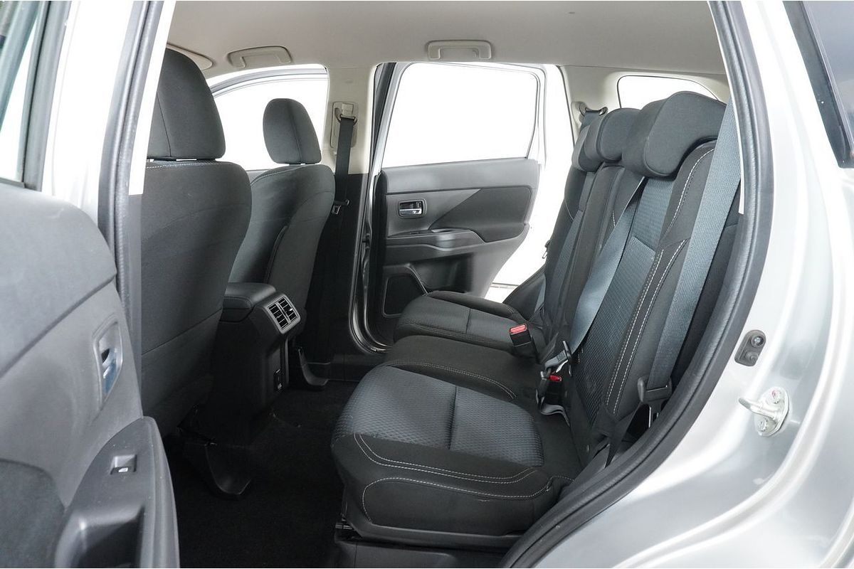 2021 Mitsubishi OUTLANDER ES 7 SEAT (AWD) ZL MY21