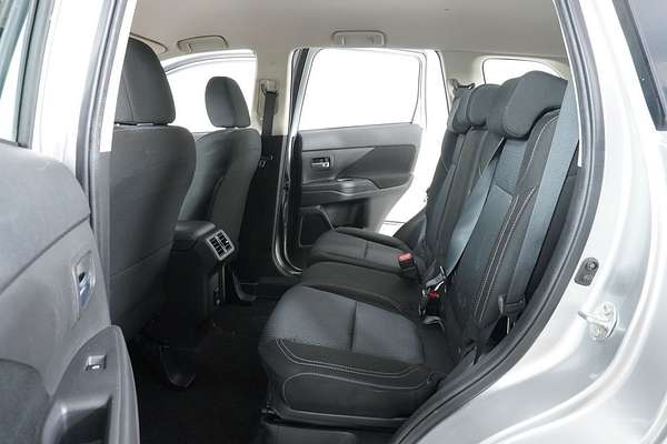 2021 Mitsubishi OUTLANDER ES 7 SEAT (AWD) ZL MY21