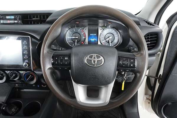 2021 Toyota HILUX SR (4x4) GUN126R FACELIFT 4X4