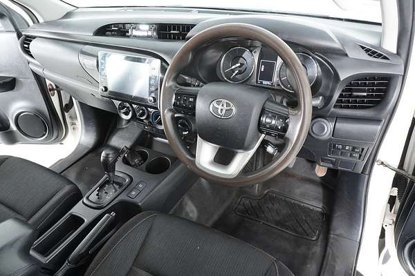 2021 Toyota HILUX SR (4x4) GUN126R FACELIFT 4X4