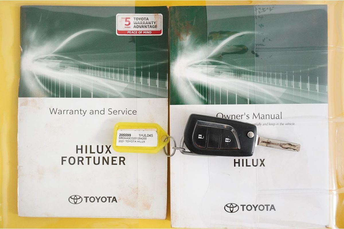 2021 Toyota HILUX SR (4x4) GUN126R FACELIFT 4X4