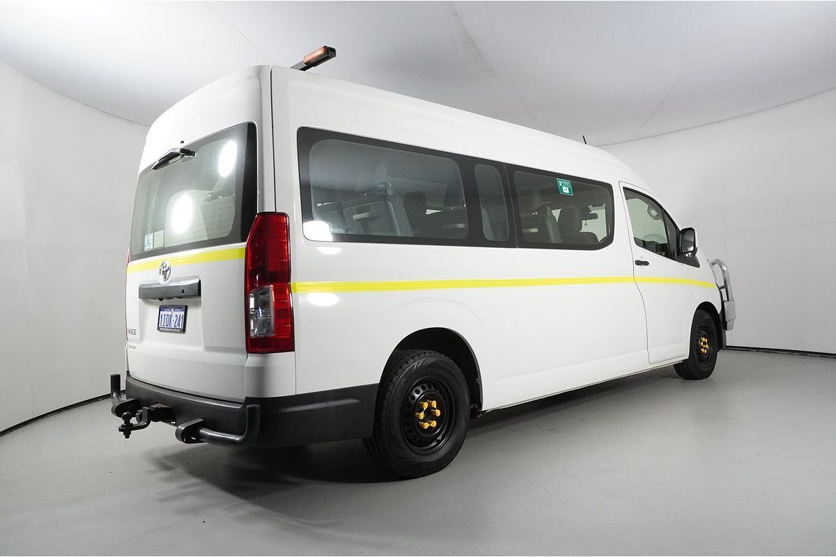 2021 Toyota Hiace Commuter GDH322R