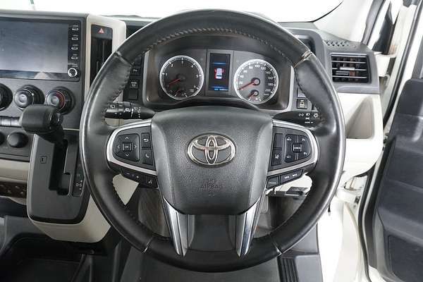 2021 Toyota Hiace Commuter GDH322R