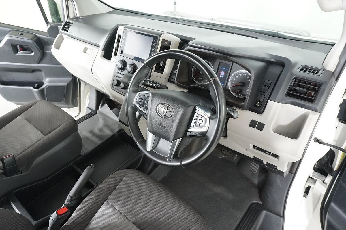 2021 Toyota Hiace Commuter GDH322R