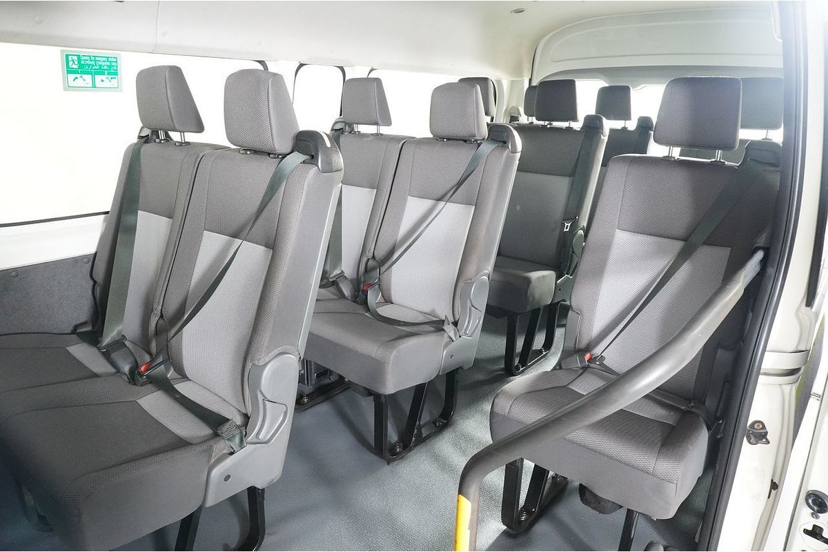 2021 Toyota Hiace Commuter GDH322R