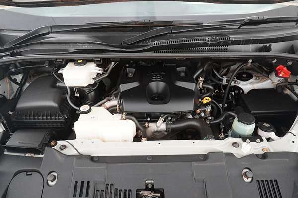 2021 Toyota Hiace Commuter GDH322R