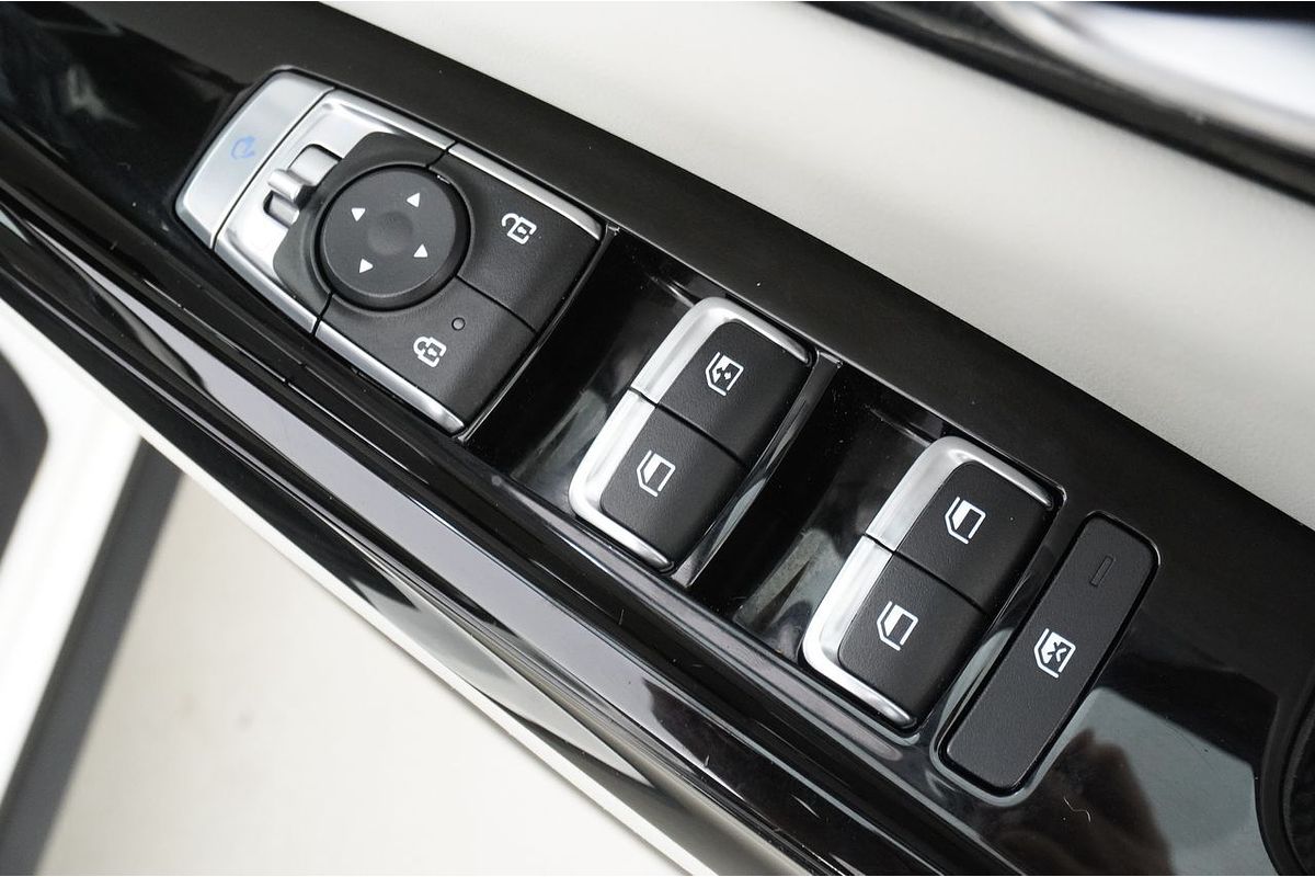 2022 Kia Carnival Si KA4