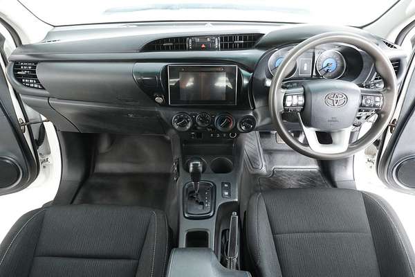 2019 Toyota HILUX SR (4x4) GUN126R MY19 UPGRADE 4X4