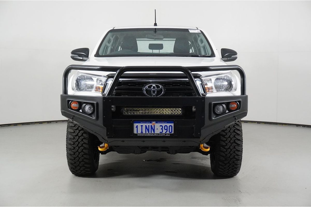 2019 Toyota HILUX SR (4x4) GUN126R MY19 4X4