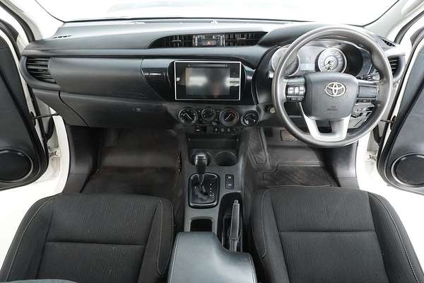 2019 Toyota HILUX SR (4x4) GUN126R MY19 4X4
