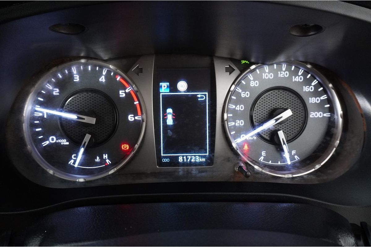 2020 Toyota HILUX SR (4x4) GUN126R FACELIFT 4X4