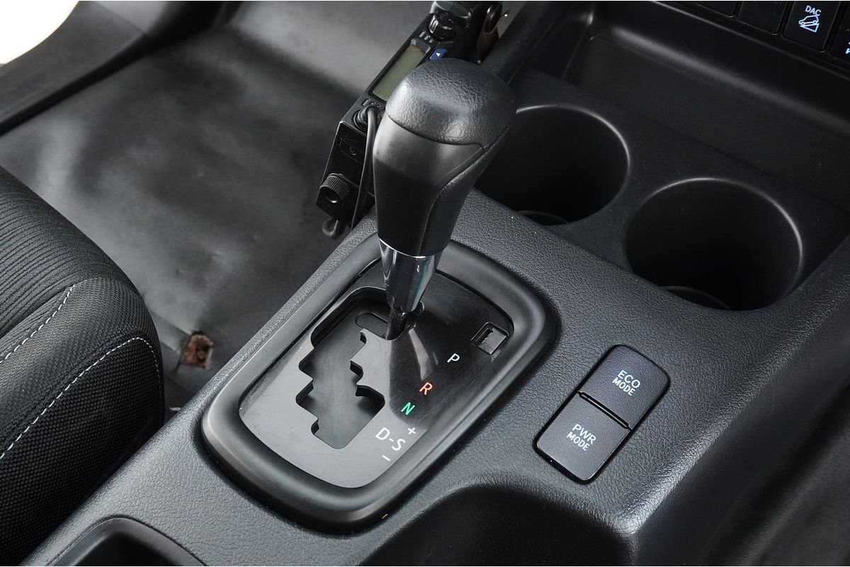 2021 Toyota HILUX SR (4x4) GUN126R FACELIFT 4X4