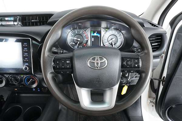 2021 Toyota HILUX SR (4x4) GUN126R FACELIFT 4X4