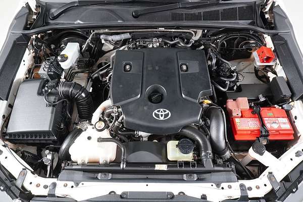 2021 Toyota HILUX SR (4x4) GUN126R FACELIFT 4X4