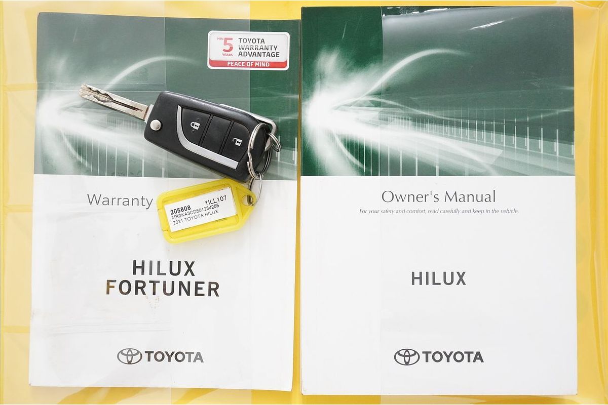 2021 Toyota HILUX SR (4x4) GUN126R FACELIFT 4X4