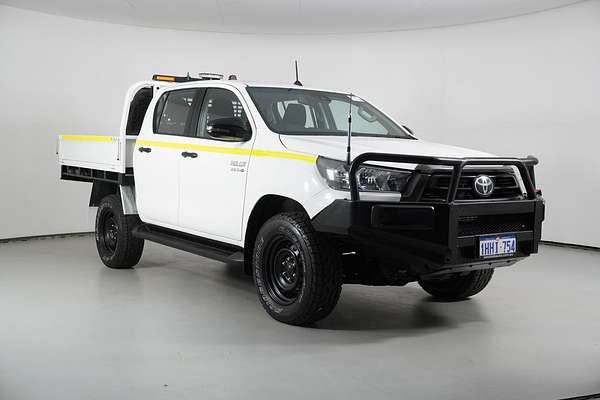 2020 Toyota HILUX SR (4x4) GUN126R FACELIFT 4X4