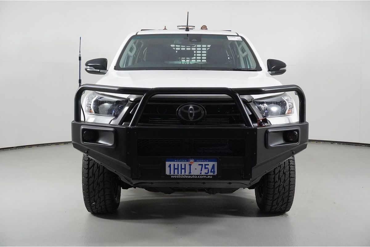 2020 Toyota HILUX SR (4x4) GUN126R FACELIFT 4X4