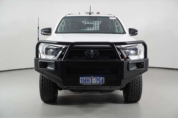 2020 Toyota HILUX SR (4x4) GUN126R FACELIFT 4X4