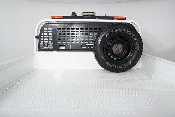 2020 Toyota HILUX SR (4x4) GUN126R FACELIFT 4X4