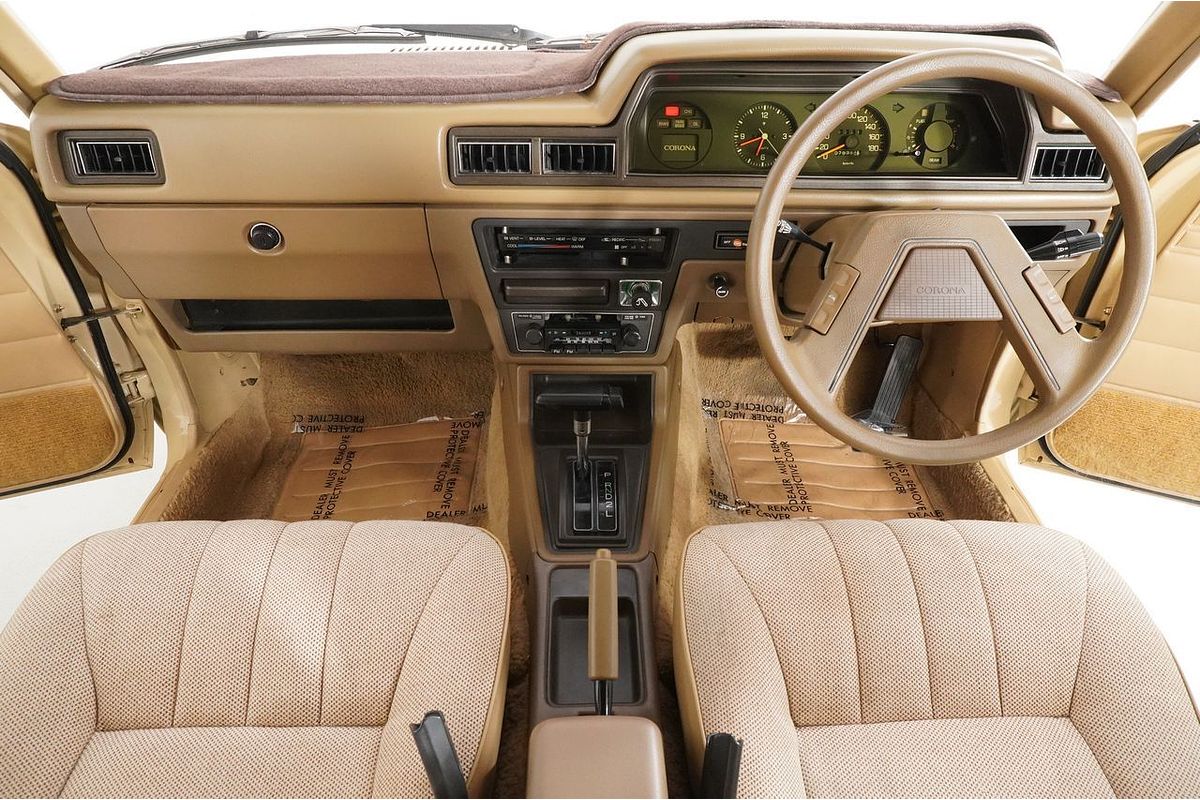 Vehicle photo 9