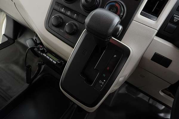 2020 Toyota Hiace COMMUTER (12 SEATS) GDH322R
