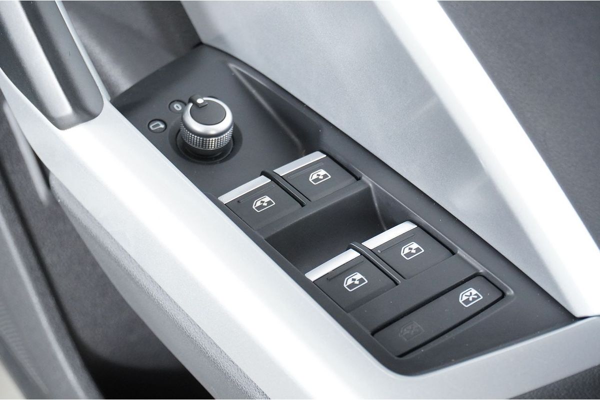 2022 Audi Q3 35 TFSI S LINE F3 MY23