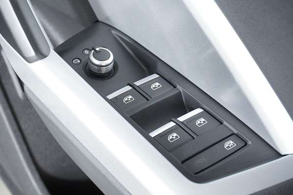 2022 Audi Q3 35 TFSI S LINE F3 MY23