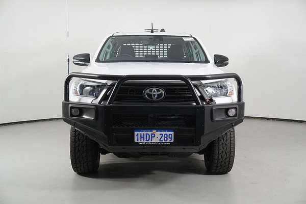 2020 Toyota HILUX SR (4x4) GUN126R FACELIFT 4X4