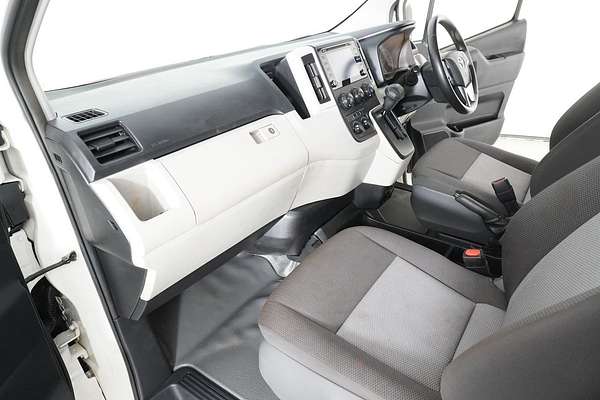 2020 Toyota Hiace COMMUTER (12 SEATS) GDH322R