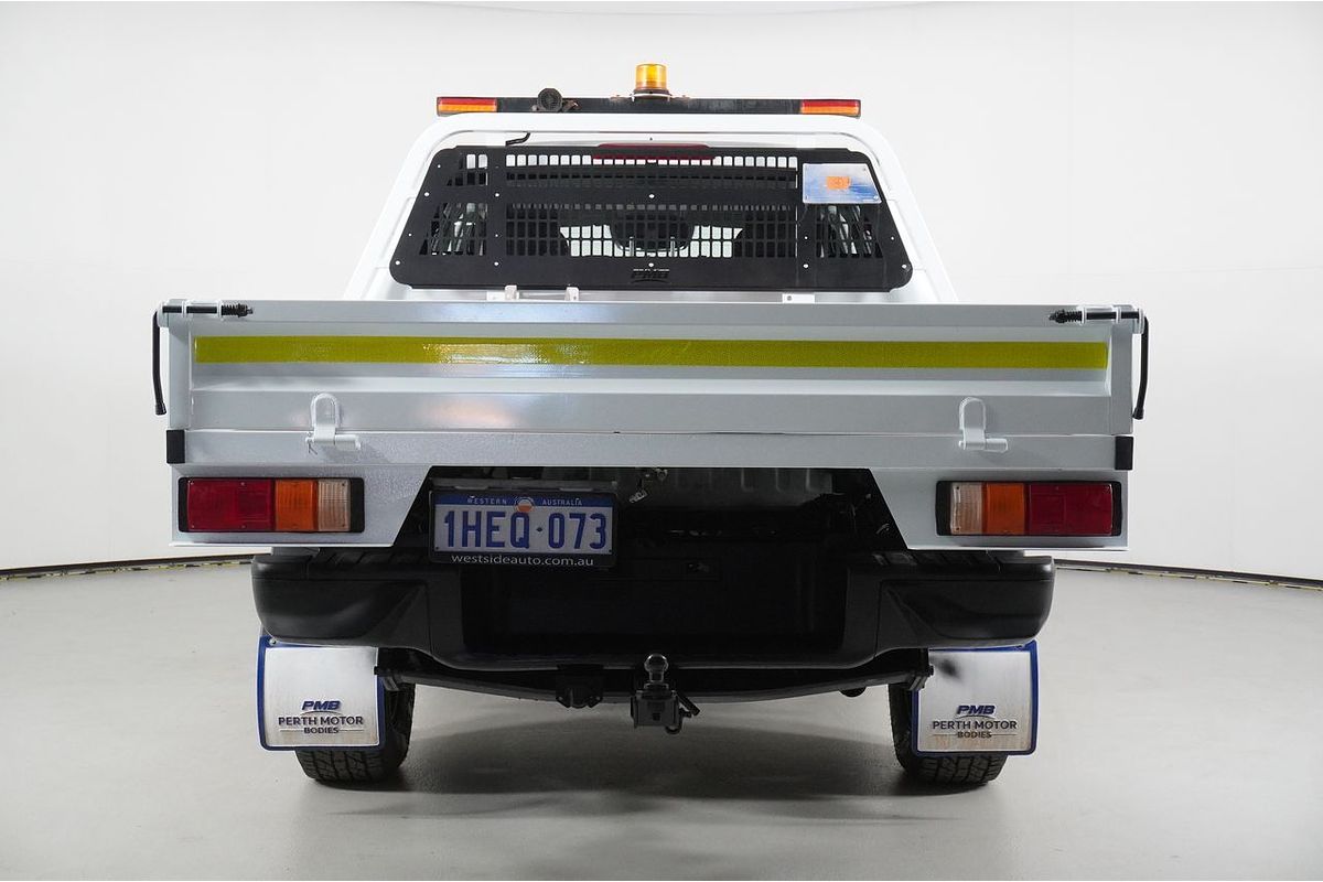 Vehicle photo 6