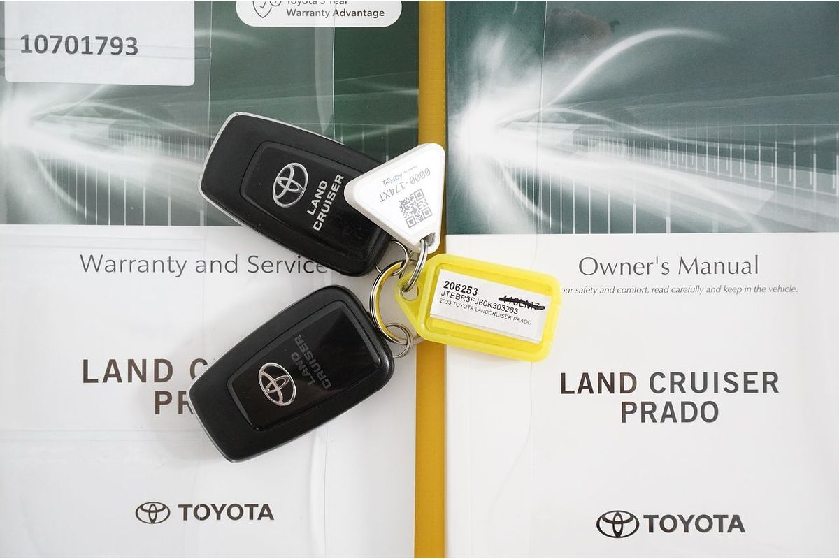 2023 Toyota LANDCRUISER PRADO GXL PREMIUM INTERIOR GDJ150R