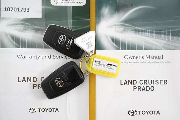 2023 Toyota LANDCRUISER PRADO GXL PREMIUM INTERIOR GDJ150R