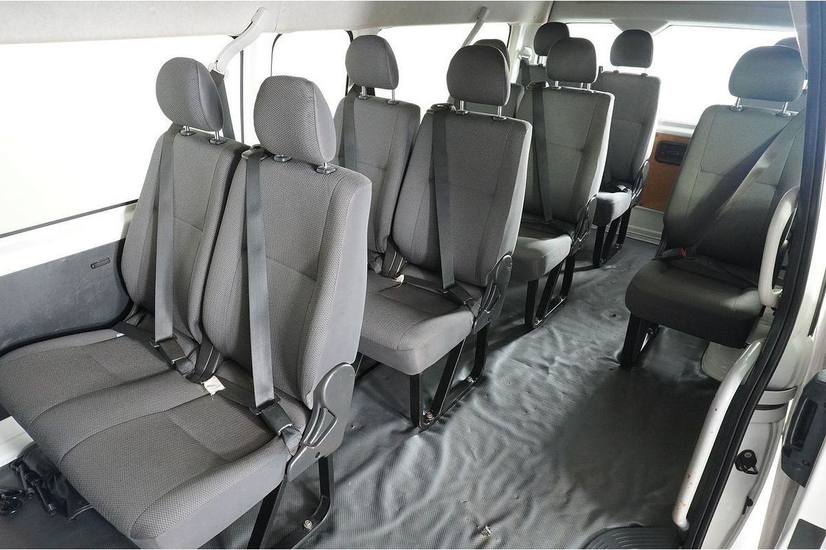 2018 Toyota Hiace COMMUTER (12 SEATS) KDH223R MY16