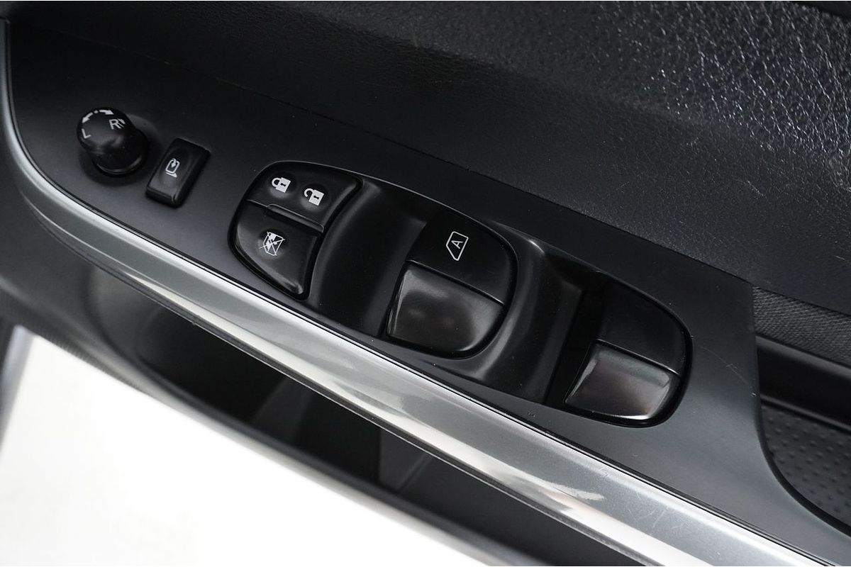 2023 Nissan Navara ST D23 4X4