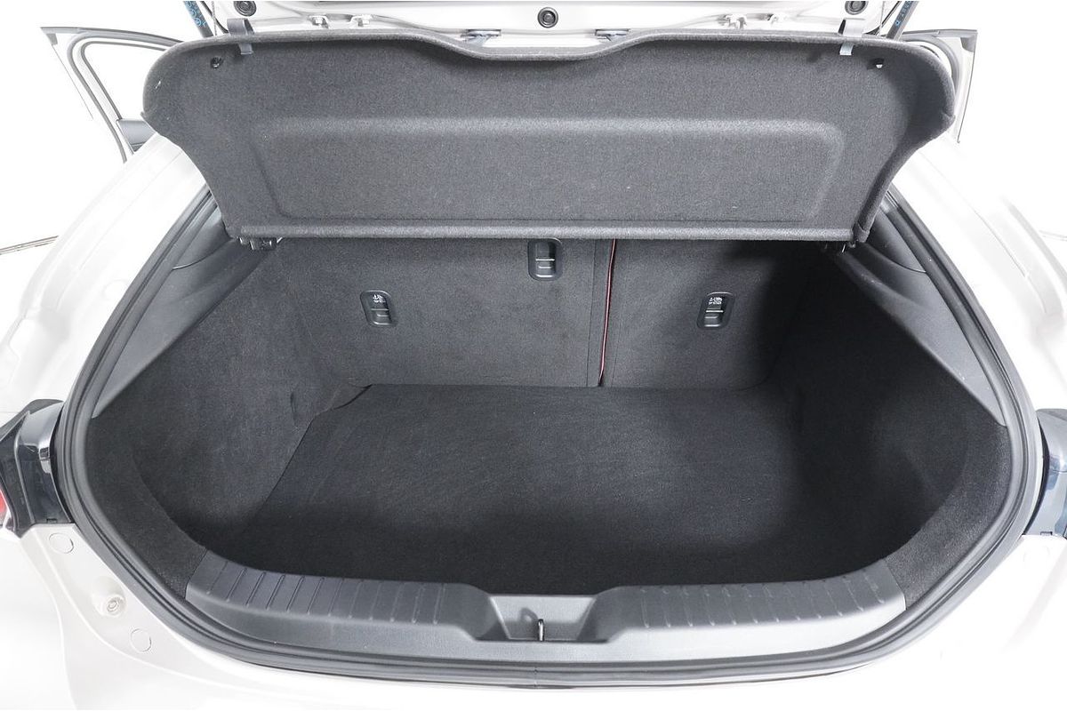2023 Mazda MAZDA3 G25 ASTINA 300P