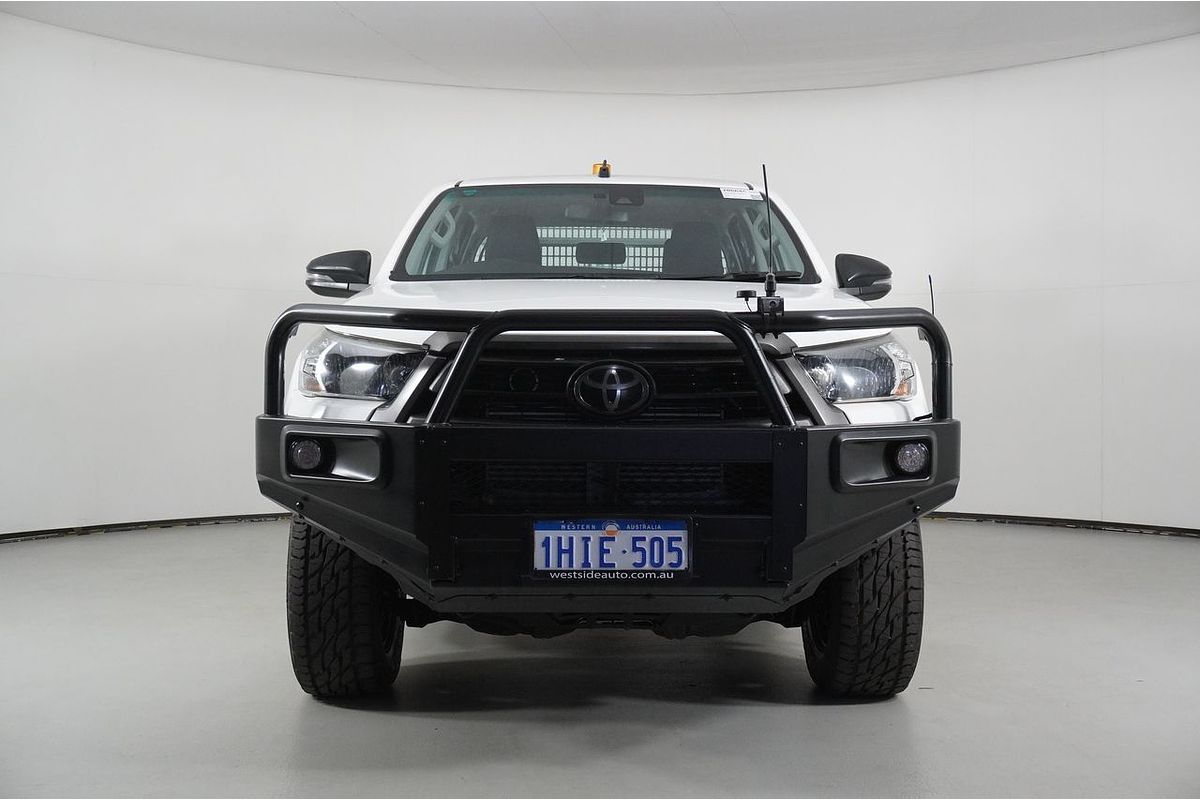 2020 Toyota HILUX SR (4x4) GUN126R FACELIFT 4X4