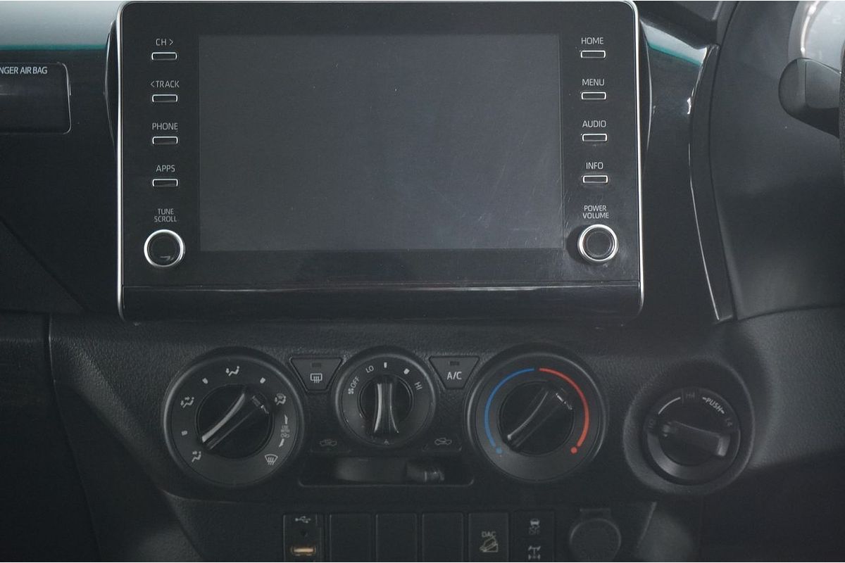 2020 Toyota HILUX SR (4x4) GUN126R FACELIFT 4X4